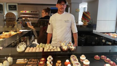 Pour Bastien Bédard, le produit doit être attractif à l’œil avant d’être agréable au palais. © D. Péronne Pour Bastien Bédard, le produit doit être attractif à l’œil avant d’être agréable au palais. © D. Péronne
